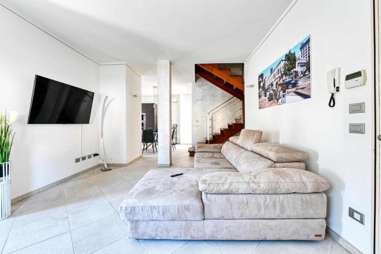Pearl House - Sirmione Holiday - Jacuzzi Privata Exterior foto